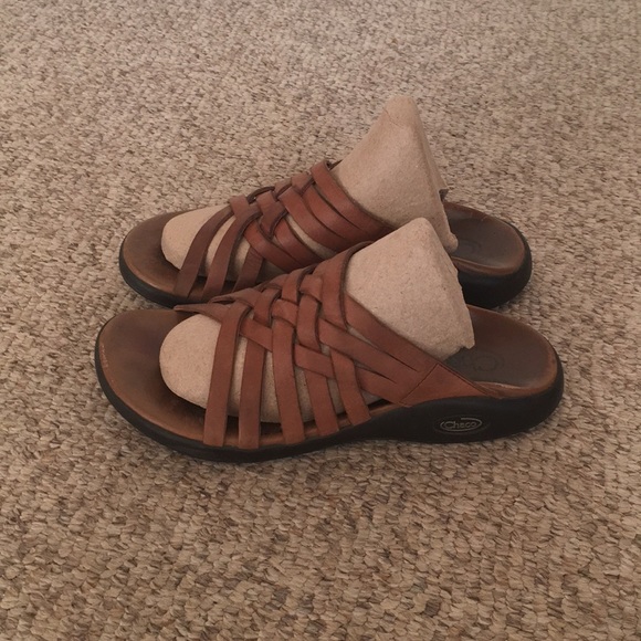 Chaco Shoes - Chaco brown leather strappy sandals shoes size 8
